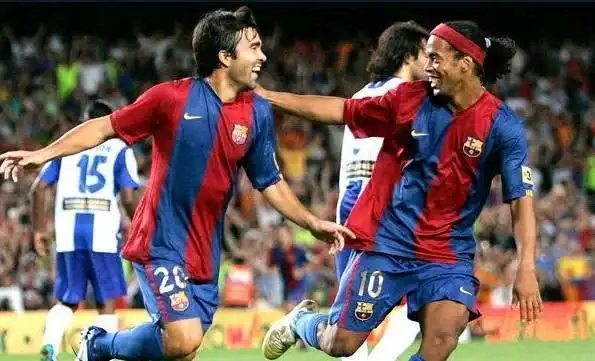 缺席让人感 缺席让人感